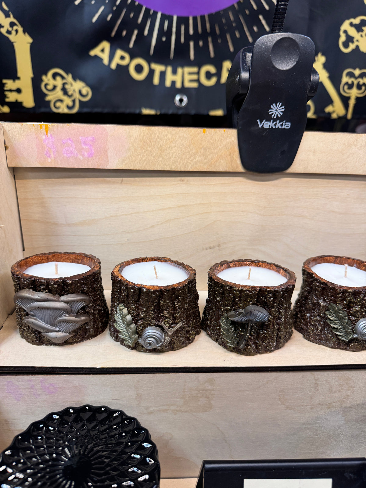 Tree stump candle